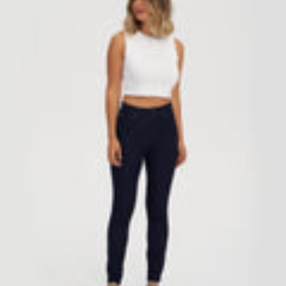 Yoga jeans size 31. Taille haute. Modèle Rachel. Neuf, sans les étiquettes. - Picture 11 of 12